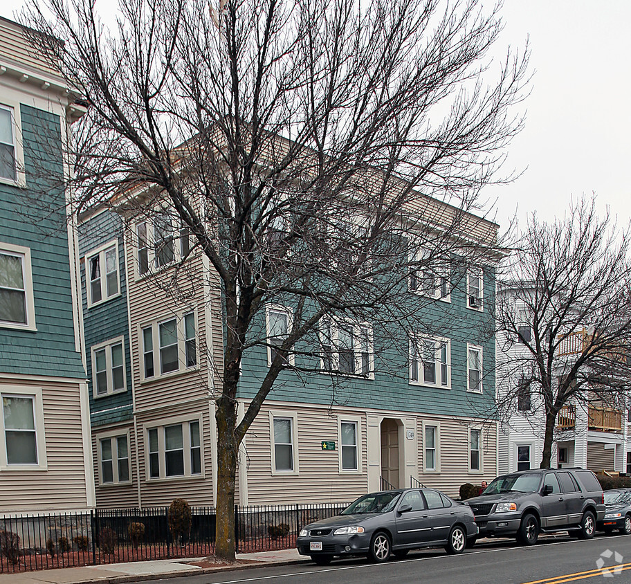 1749 Dorchester Ave - Codman Square Apartments