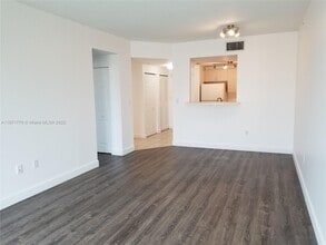 Building Photo - 50 Menores Ave