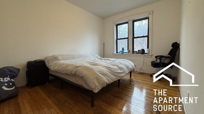 Building Photo - 2929 W McLean Ave