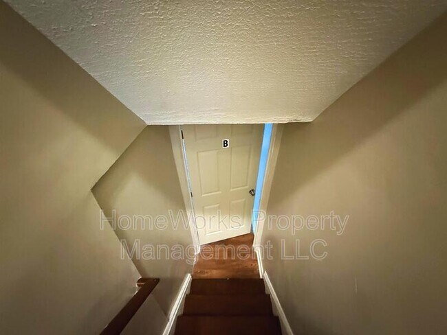 Foto del edificio - 5606 Chelwynd Rd
