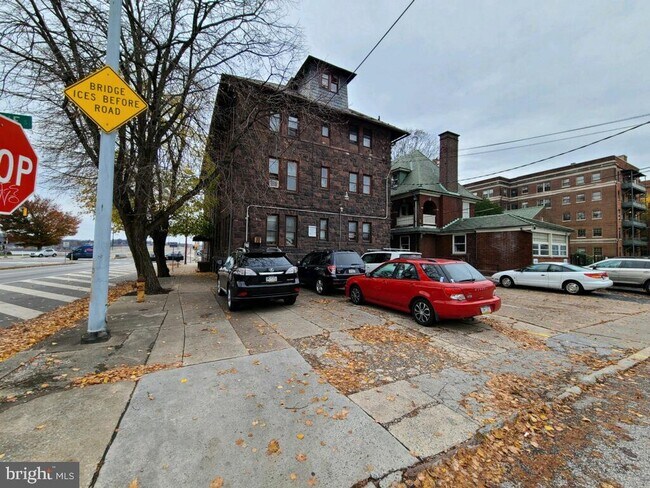 Foto del edificio - 901 N Front St