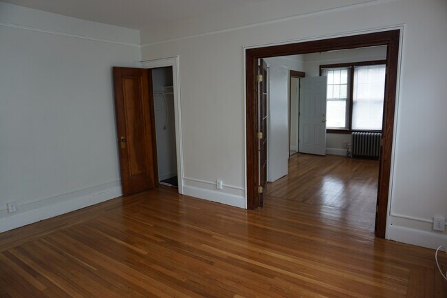 Foto del edificio - 102 Anthony St