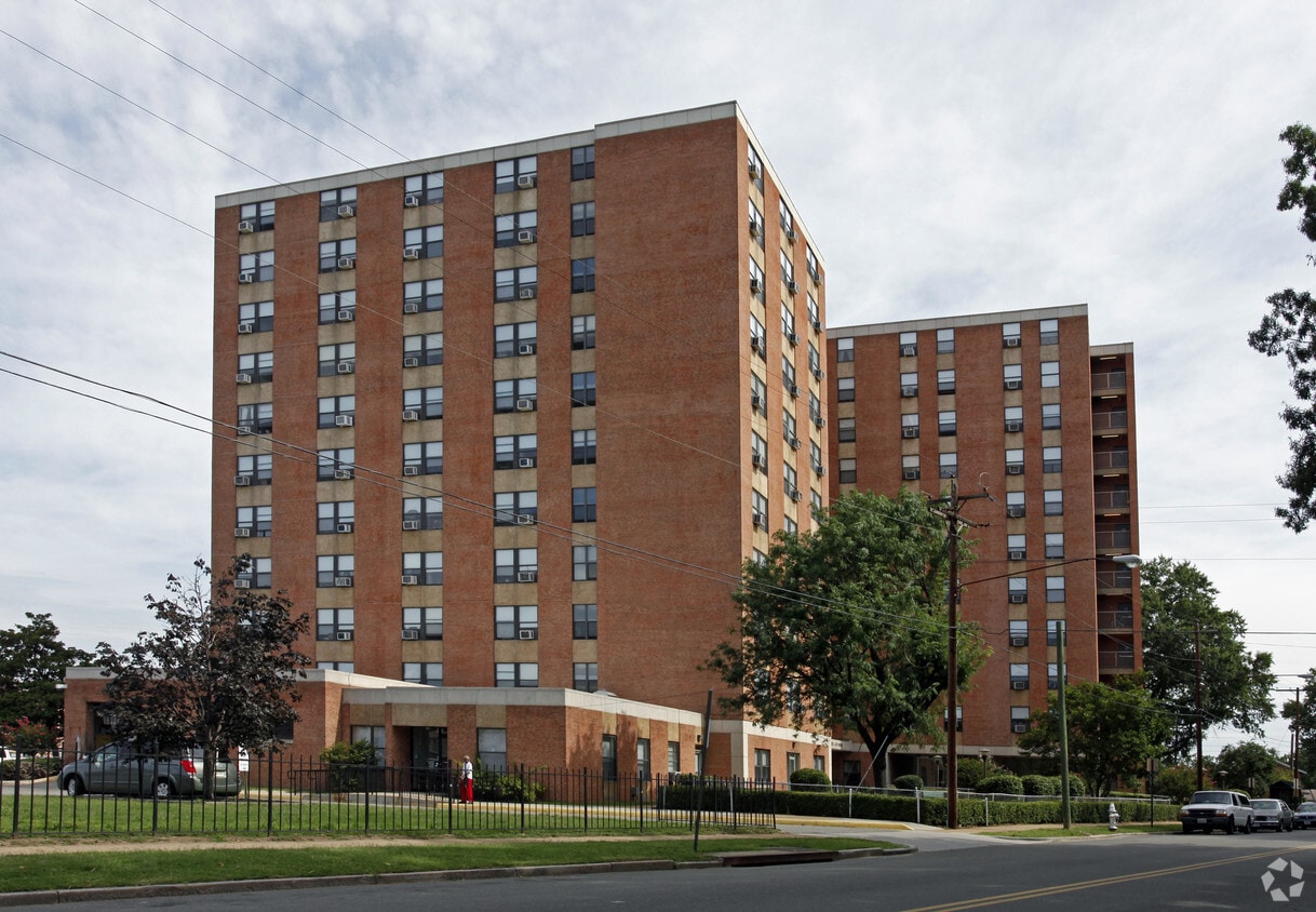 Gilpin Court Apartments in Richmond VA Apartments com