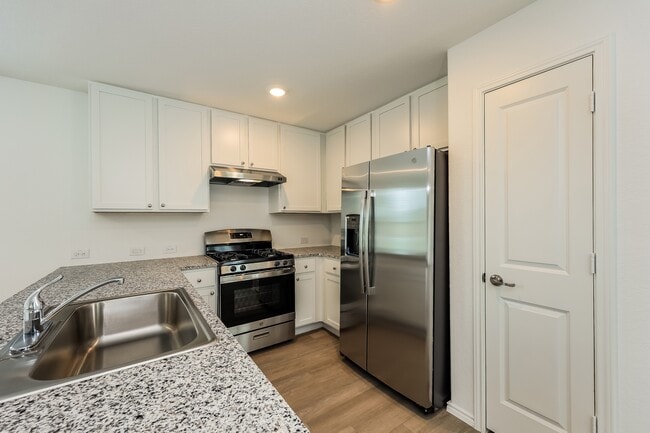 Foto del edificio - 12014 Overton Wy