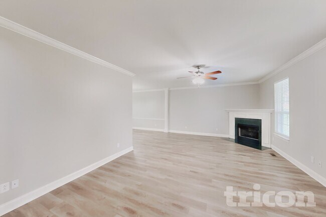 Foto del edificio - 1705 Walden Ct