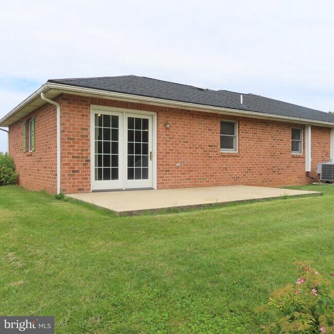 Foto del edificio - 14108 Timothy Dr