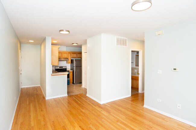 Building Photo - 313 W 23rd St