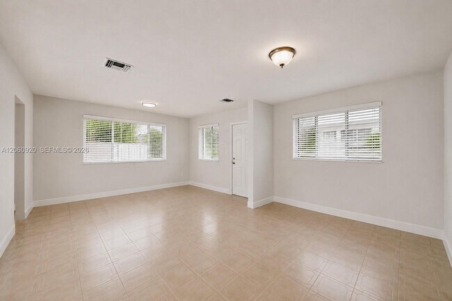 Foto del edificio - 8636 NW 35th Pl