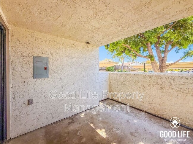 Building Photo - 11179 Camino Ruiz