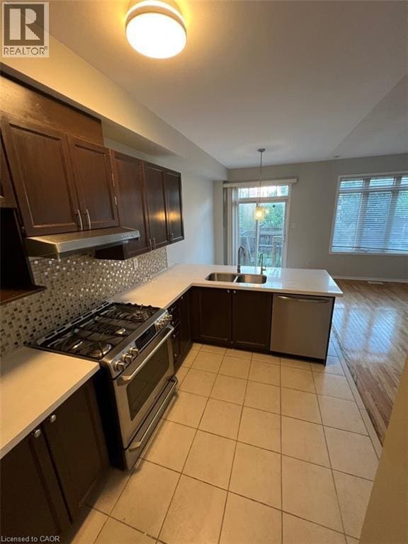 Photo du bâtiment - 3282 Sunlight St