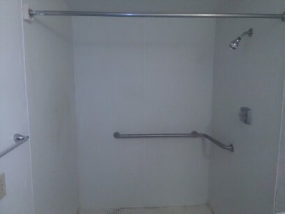 Wheelchair Accessible Shower - 1225 Krause Ct
