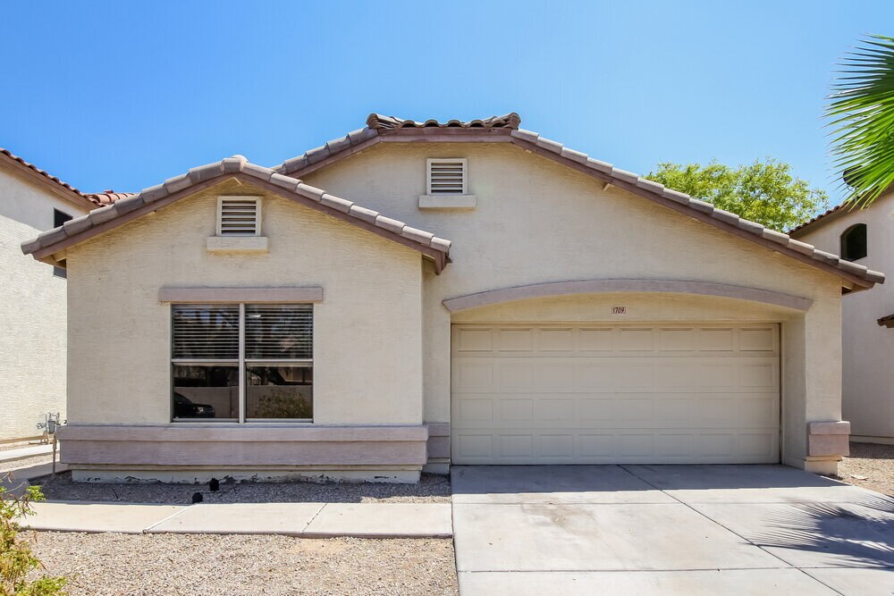 Primary Photo - 1709 N 127th Ave