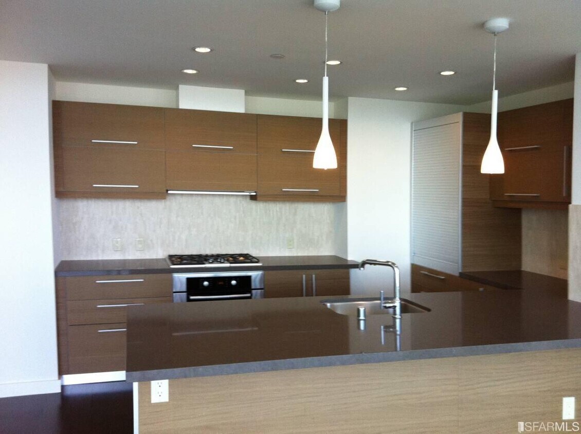 Foto principal - 420 Mission Bay Boulevard North