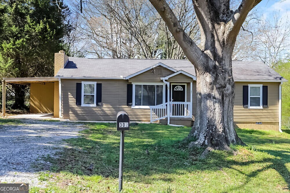 Primary Photo - 302 Wren Cir
