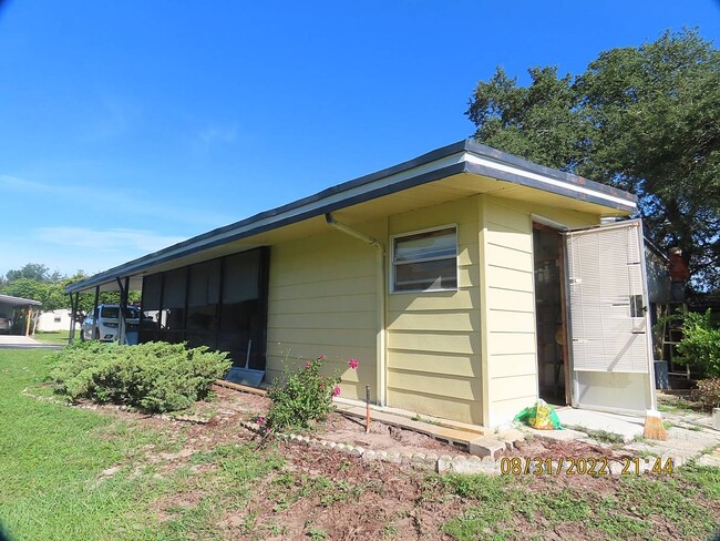 Building Photo - 122 Sycamore Ln