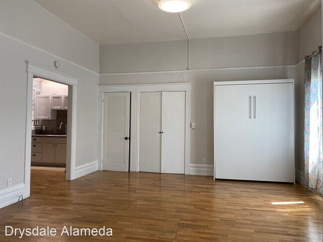 Building Photo - Studio, 1 bath House - 1501 9th Ave