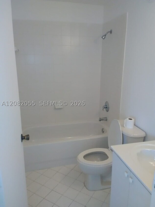 Foto del edificio - 2910 SE 13th Rd