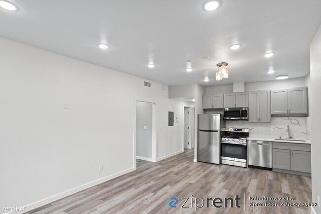 Foto del edificio - 5 br, 3 bath House - 6020 Telegraph Ave, O...