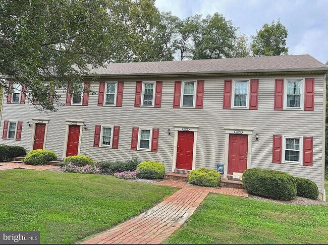 Foto del edificio - 1617 Chadwick Cir