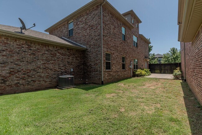 Foto del edificio - 537 N Salem Rd