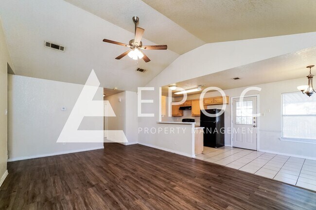 Building Photo - 2507 Lain Dr
