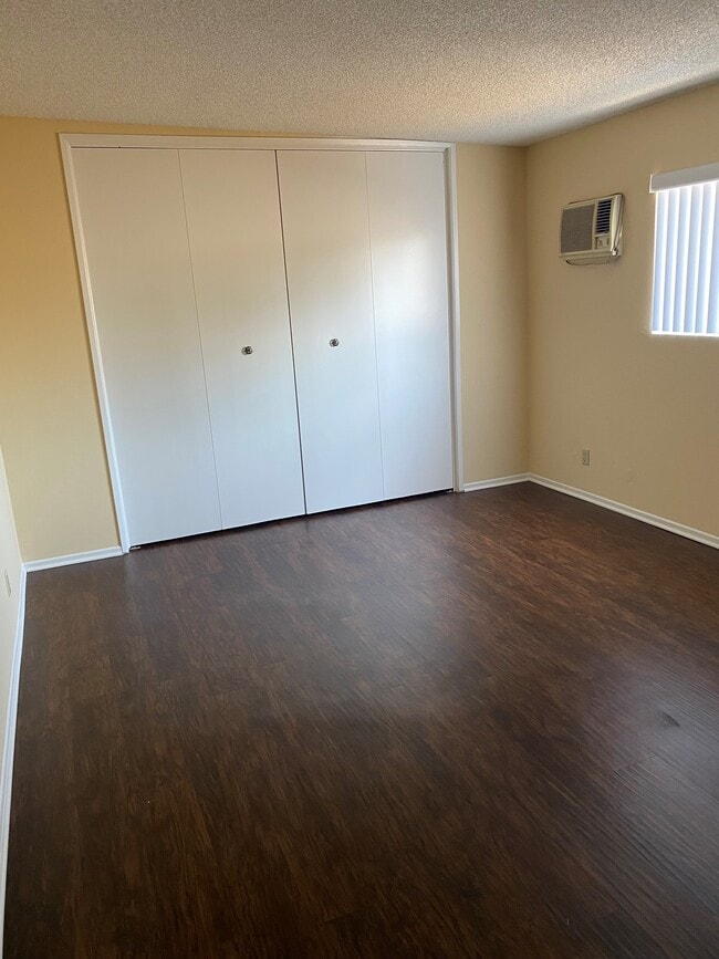 Building Photo - 6134 Woodman Ave
