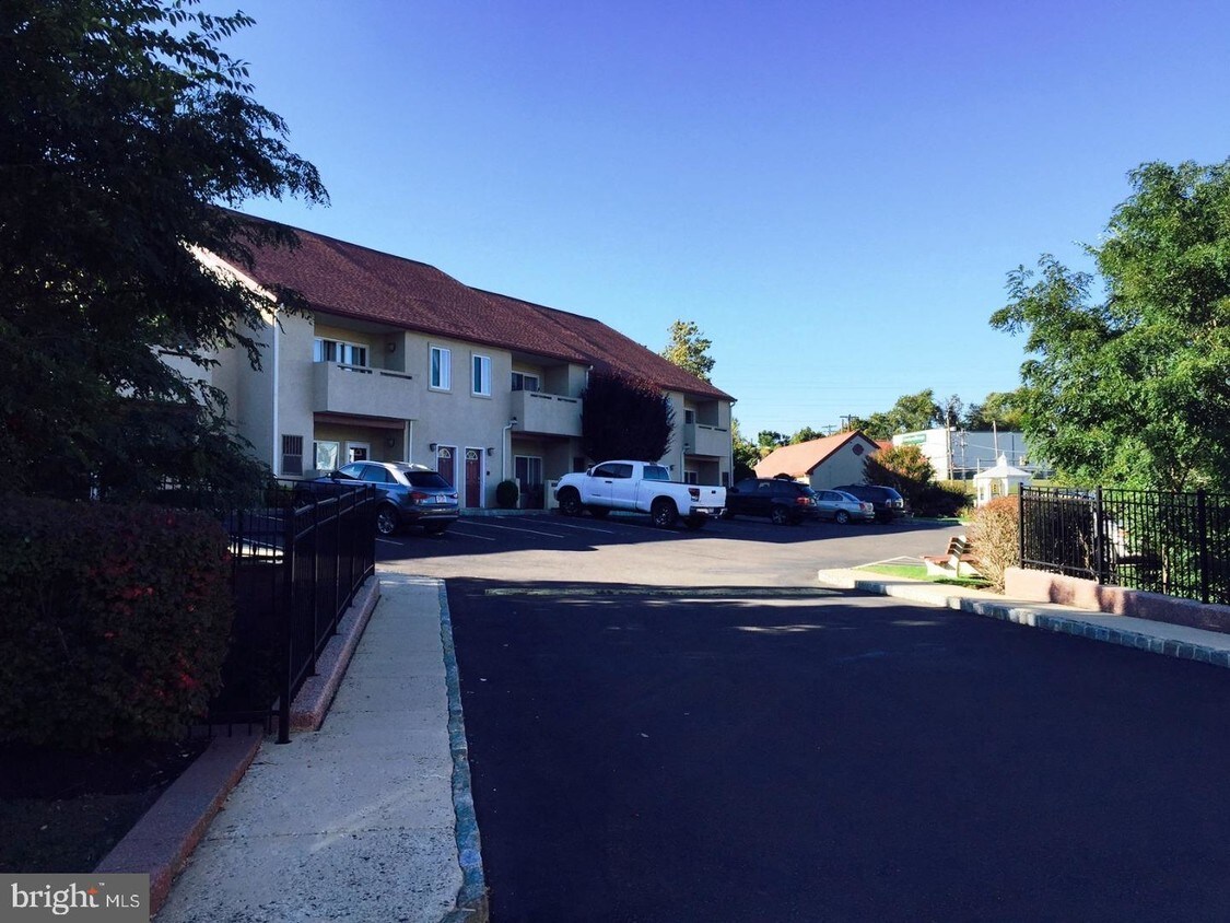 Primary Photo - 1630 Welsh Rd