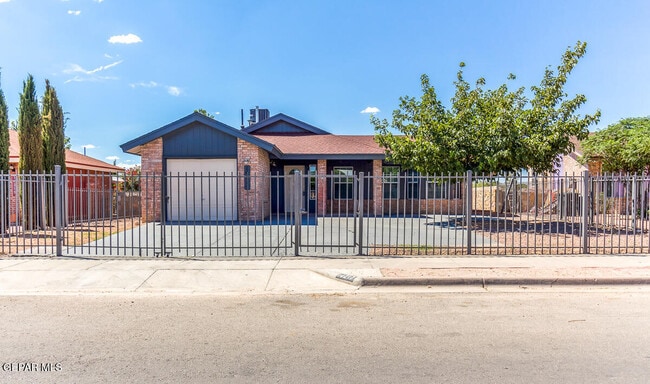 Building Photo - 14217 Thayer Pease Ave