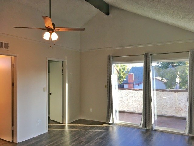 Foto del edificio - 8380 Hydra Ln