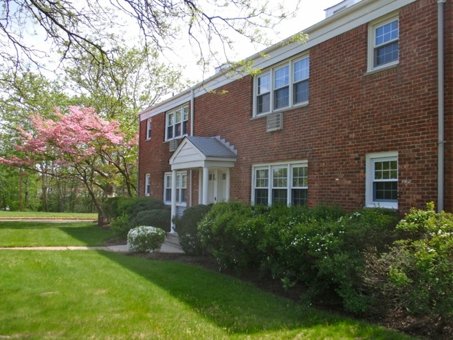 Primary Photo - Metuchen Manor