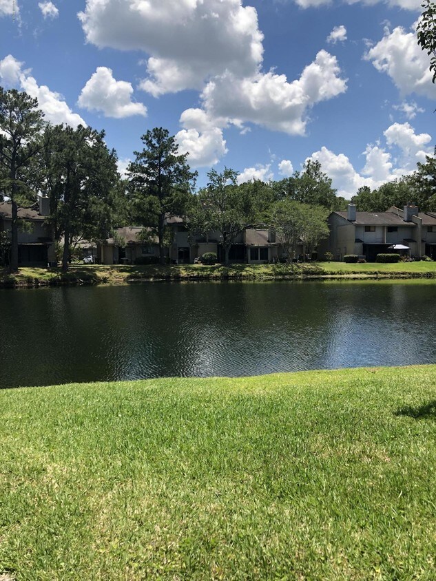 Foto principal - 3801 Crown Point Rd