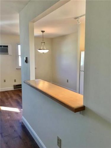 Foto del edificio - 1344 S Howard St
