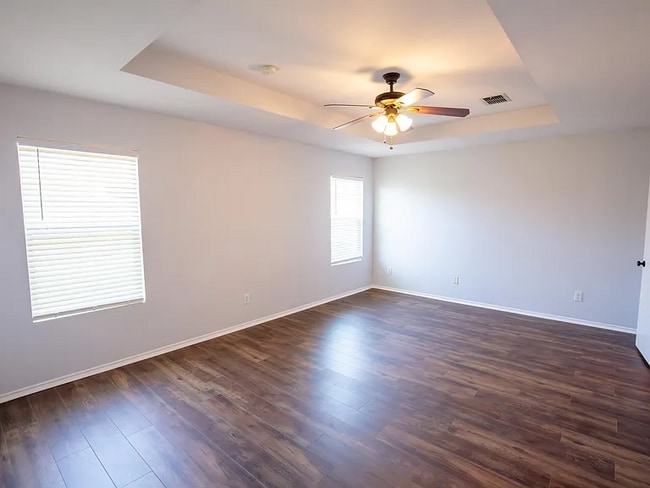 Foto del edificio - 8014 Stowe Springs Ln