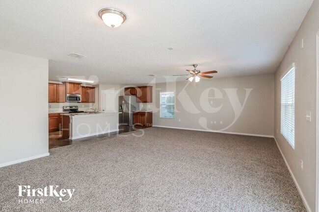 Building Photo - 3438 Canyon Falls Dr