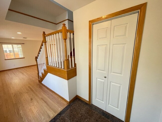 Building Photo - 1614 Lyndon