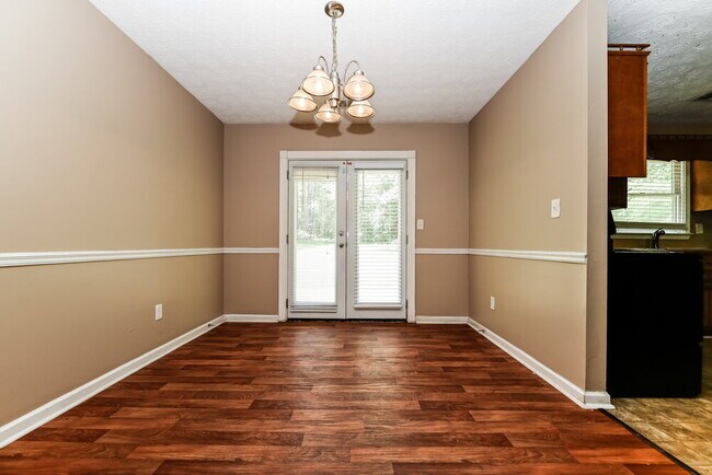 Foto del edificio - 160 Willow Shoals Dr