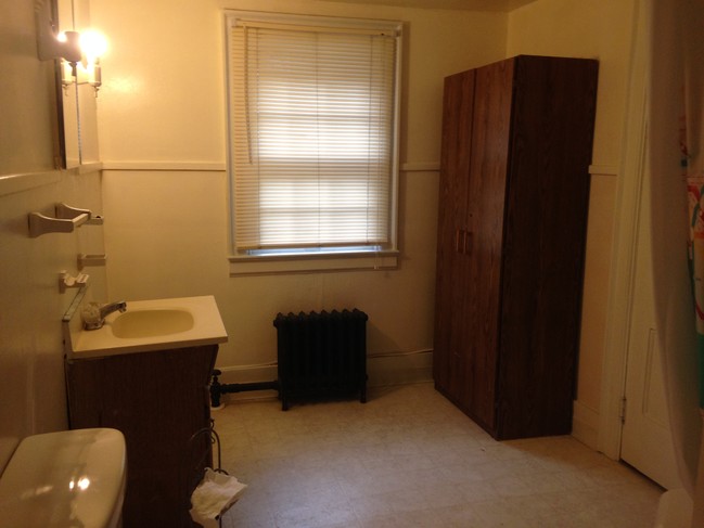 2nd floor bathroom - 508 E Buffalo St