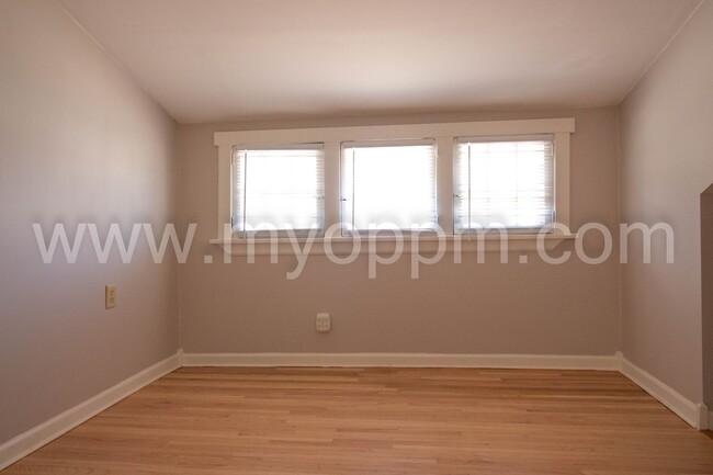 Building Photo - 4202 Barker Ave