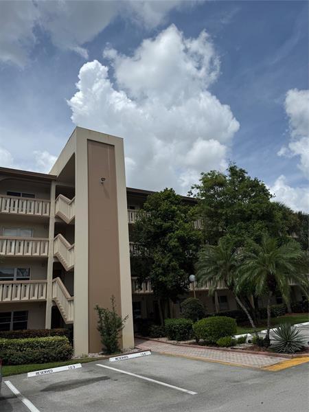 Foto del edificio - 1601 Abaco Dr