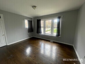 Building Photo - 6456 S Honore St