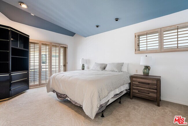 Building Photo - 4611 Roma Ct