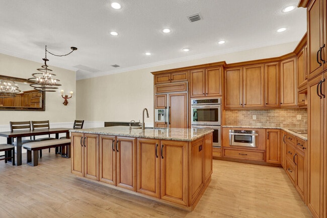 Building Photo - 2931 Twin Oaks Way