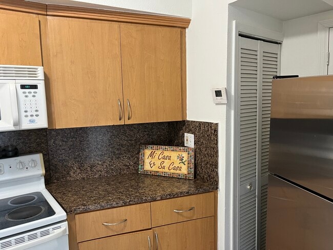 Building Photo - 360 NW 58th Ave