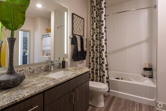 1BR, 1BA - 706 SF - Arca Green Mountain