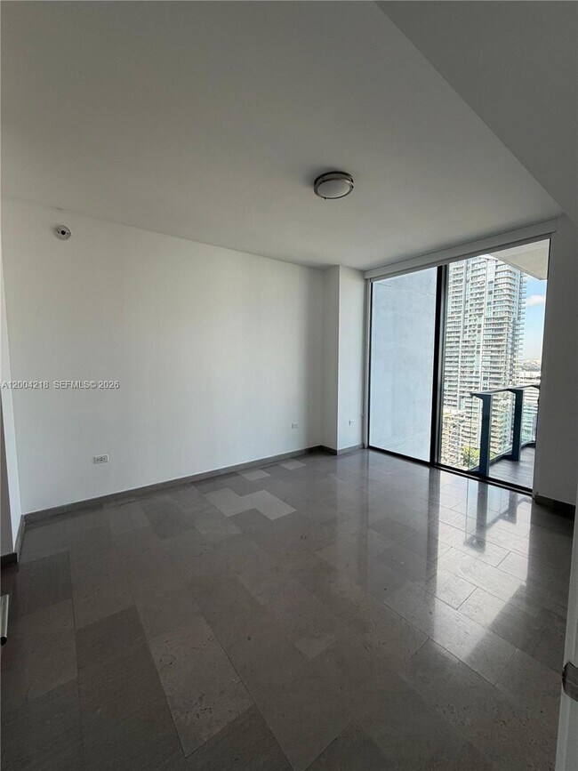 Foto del edificio - 68 SE 6th St