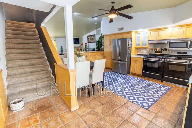 Foto del edificio - 3565 N Manor Rd