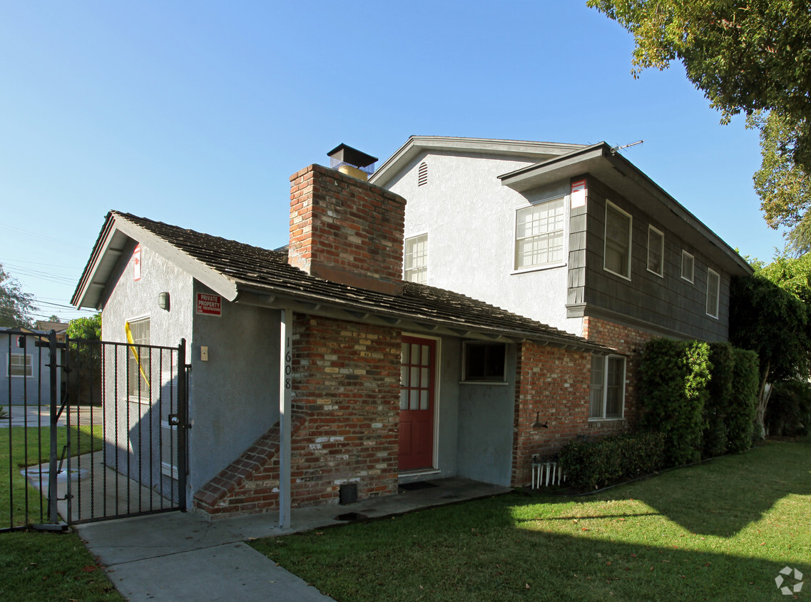 Primary Photo - Juno Avenue Apartments