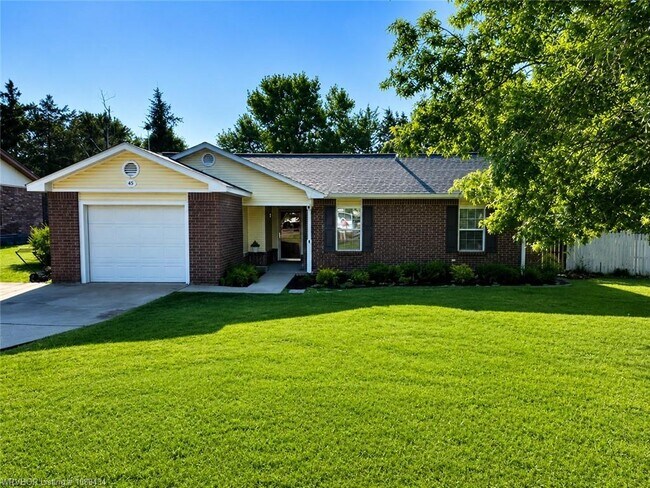 Building Photo - 40 Grand Maple Dr