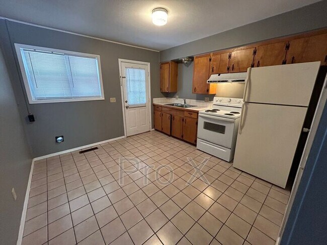 Foto del edificio - 8827 Country Club Dr