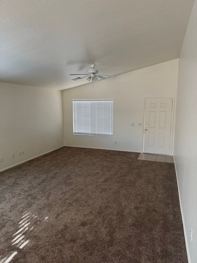 Building Photo - 1225 W Darrel Rd